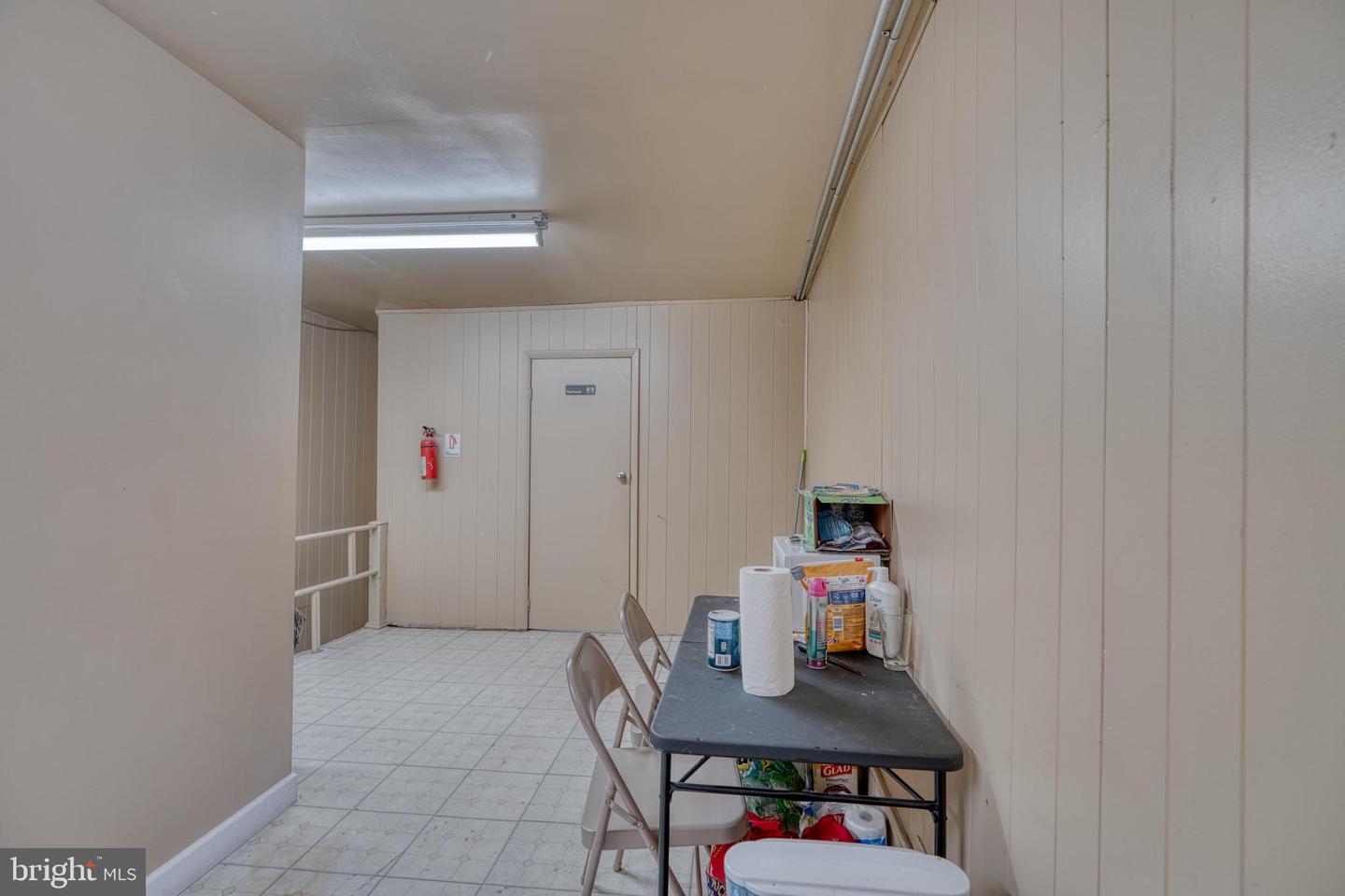 219 N Howard St Property Photo 45