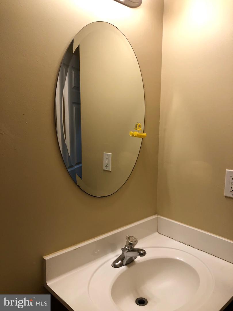 1242 W Lombard St Property Photo 45