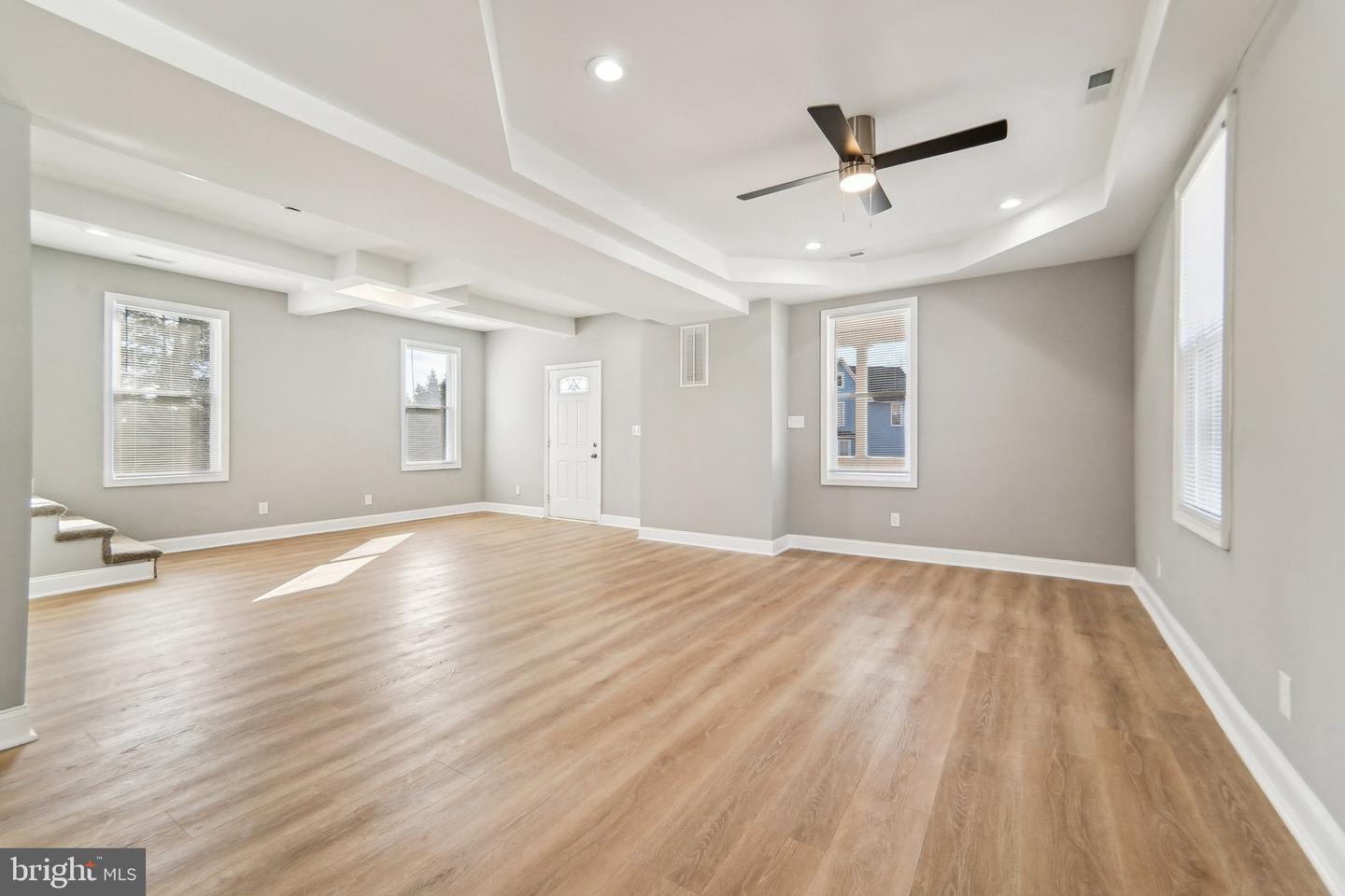 2500 E Cold Spring Ln Property Photo 18
