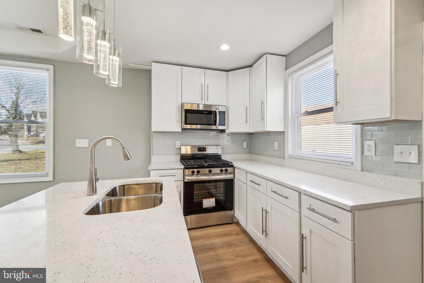 2500 E Cold Spring Ln Property Photo 21