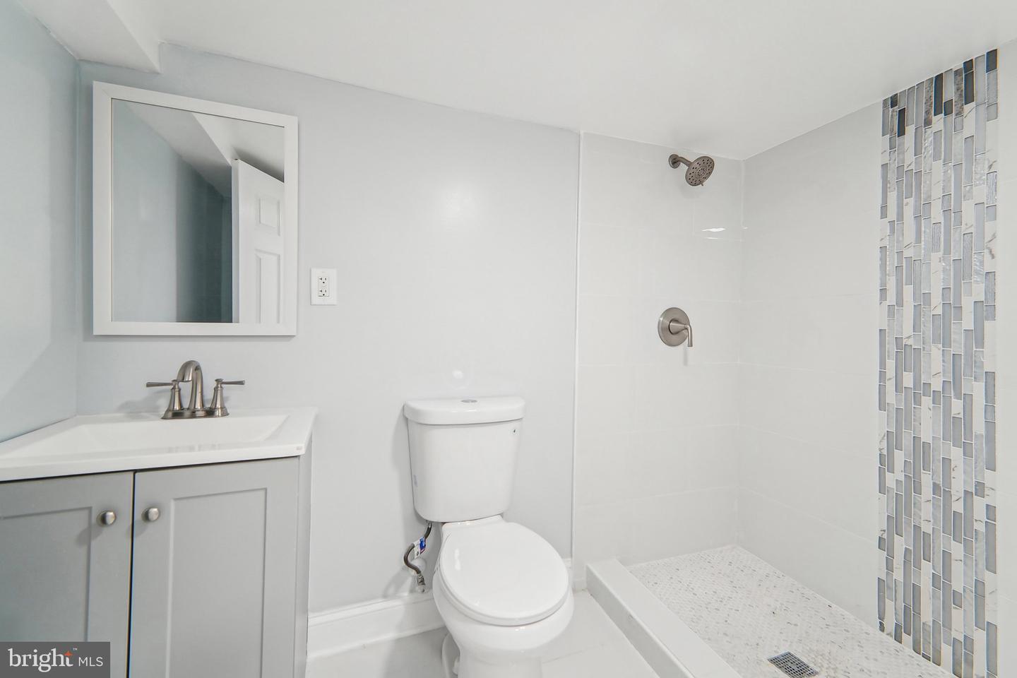 2500 E Cold Spring Ln Property Photo 40