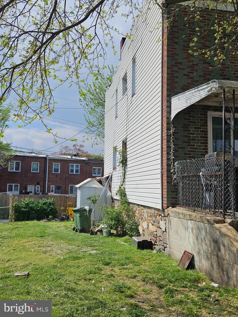 4110 8th St Property Photo 2