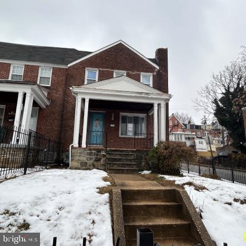 720 N AUGUSTA AVE Property Photo 1