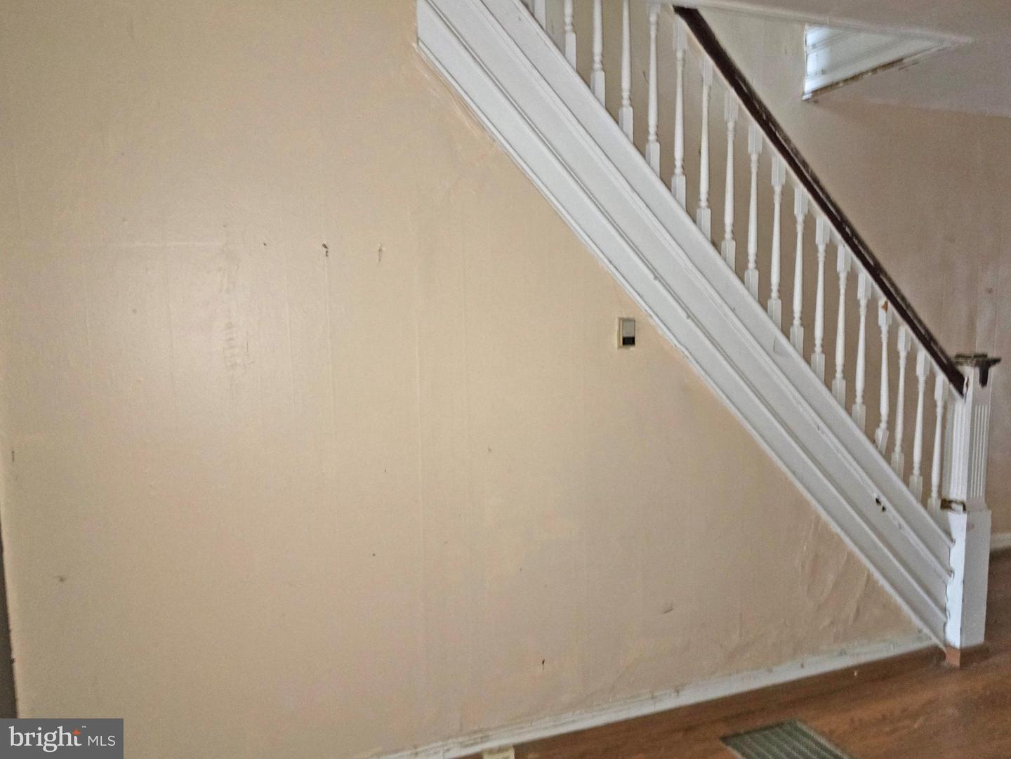 2107 Cliftwood Ave Property Photo 4