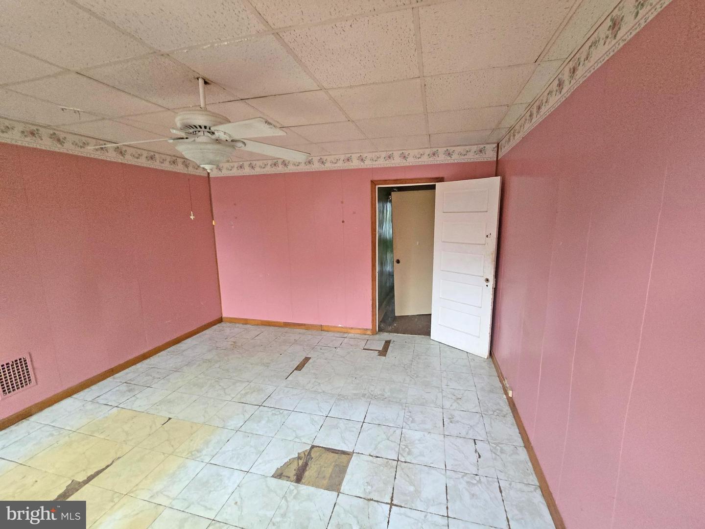2107 Cliftwood Ave Property Photo 10
