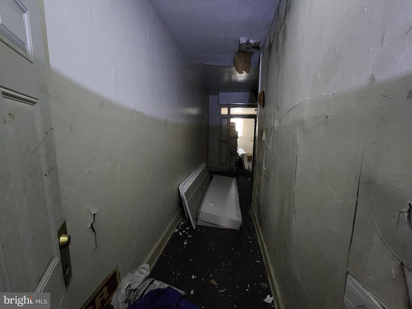 611 N Calhoun St Property Photo 9
