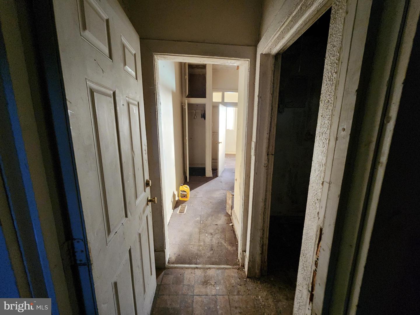 611 N Calhoun St Property Photo 10