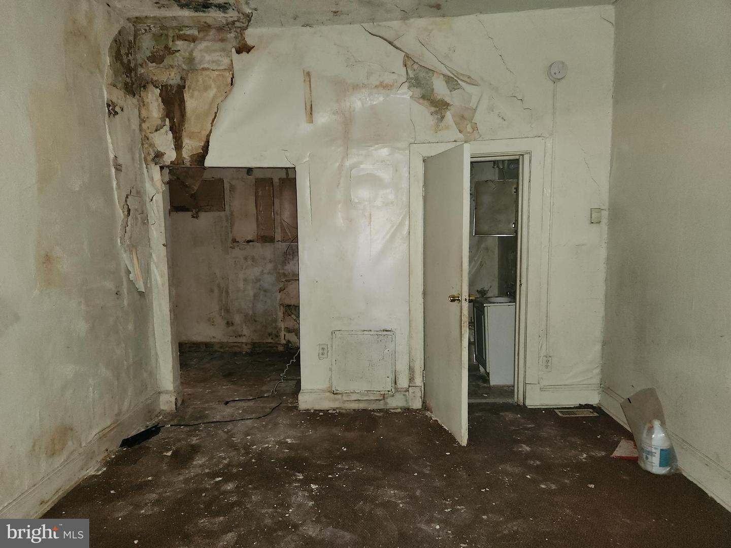 611 N Calhoun St Property Photo 12