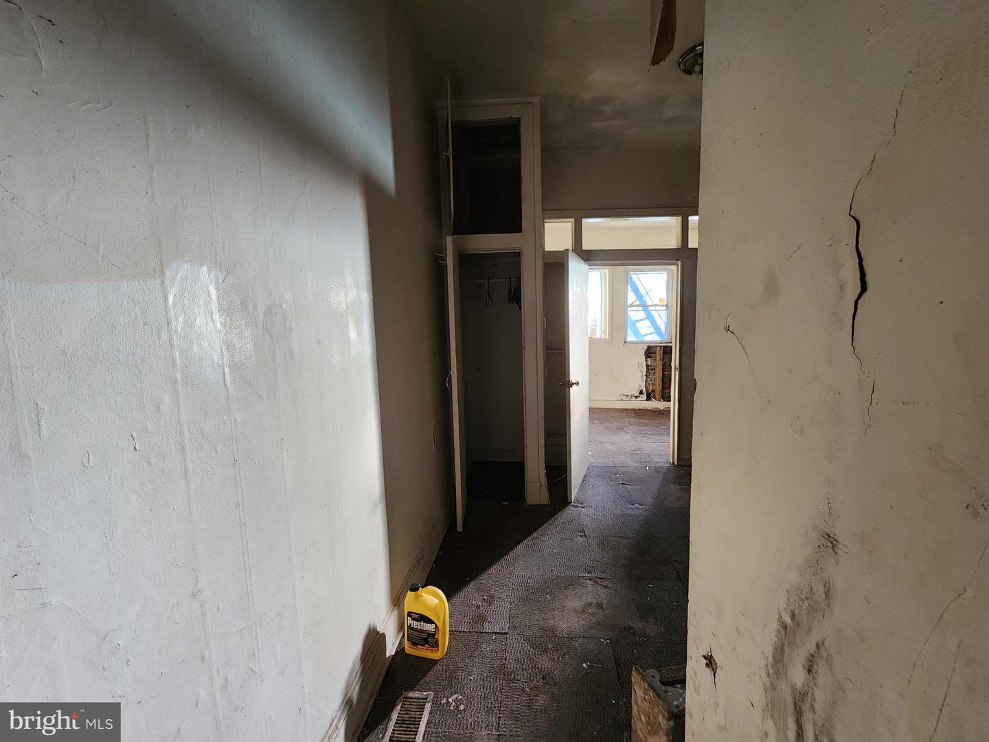 611 N Calhoun St Property Photo 15