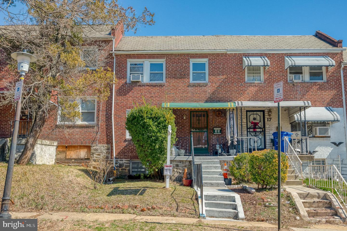 15 S ABINGTON AVE Property Photo 1