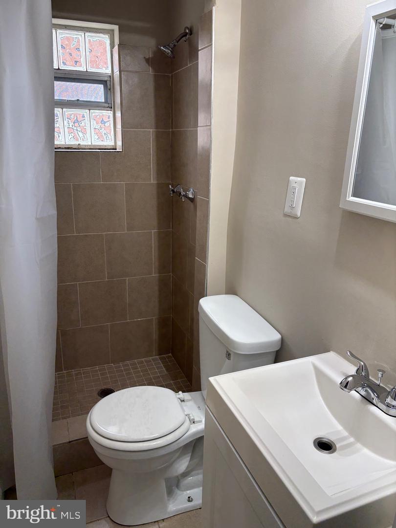 4015 Duvall Ave Property Photo 10