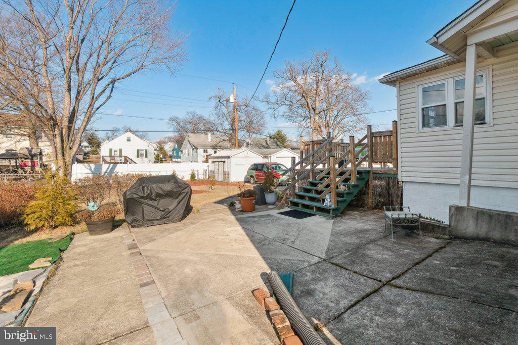 3202 Woodhome Ave Property Photo 36