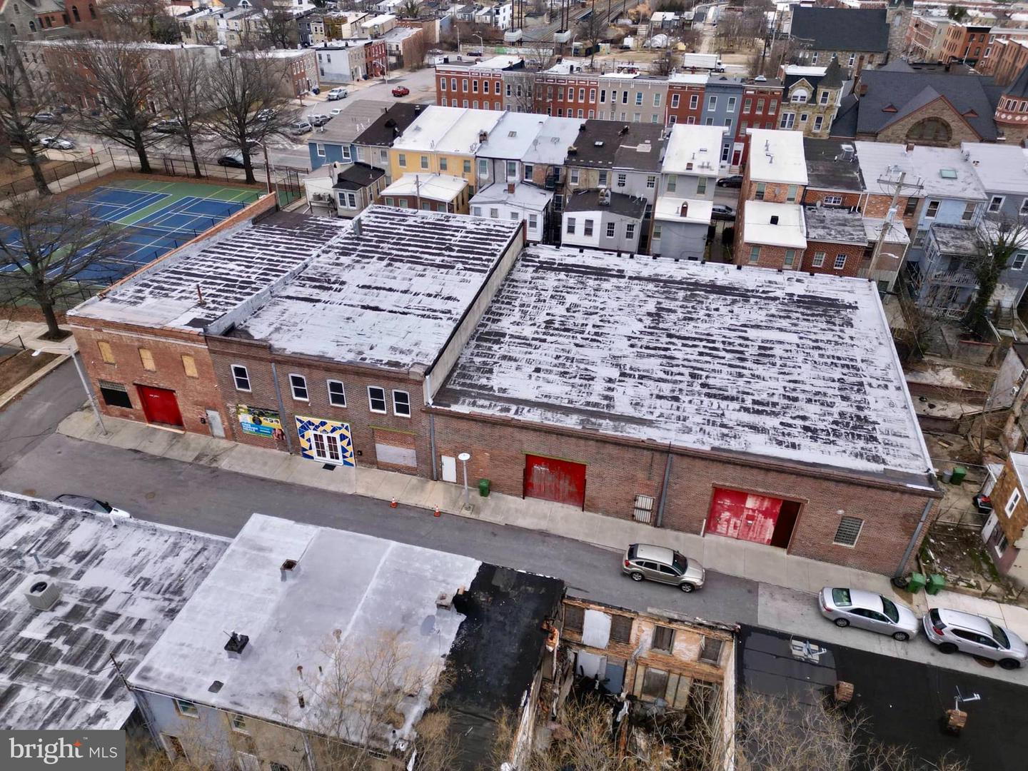 1301 N Spring St Property Photo 1