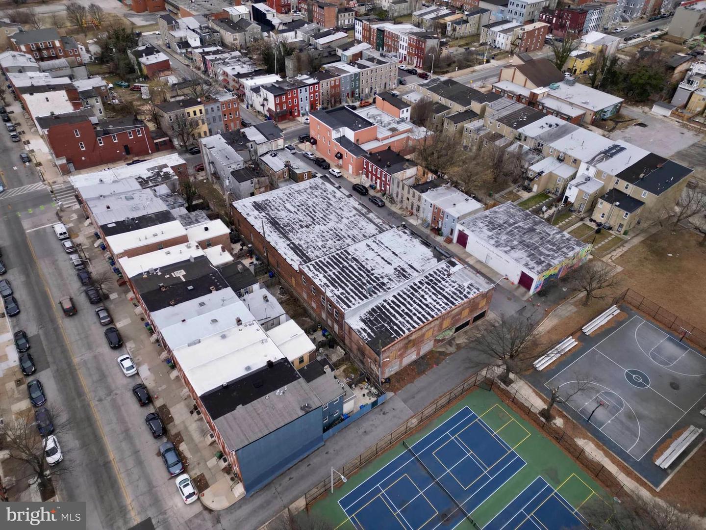 1301 N Spring St Property Photo 11