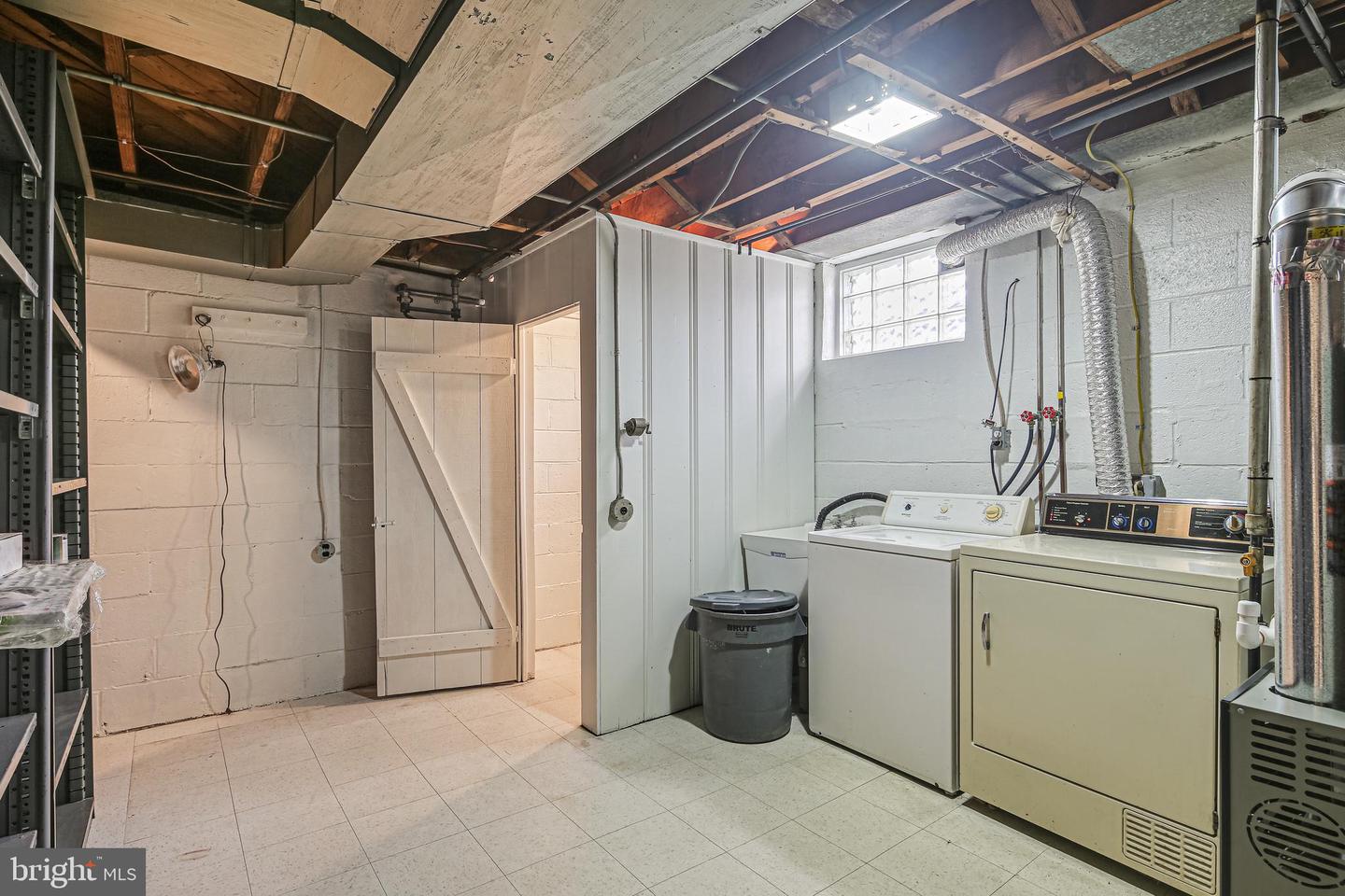733 Bethnal Rd Property Photo 21