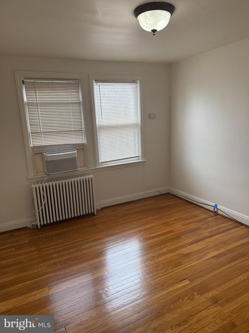 3529 Pelham Ave Property Photo 9