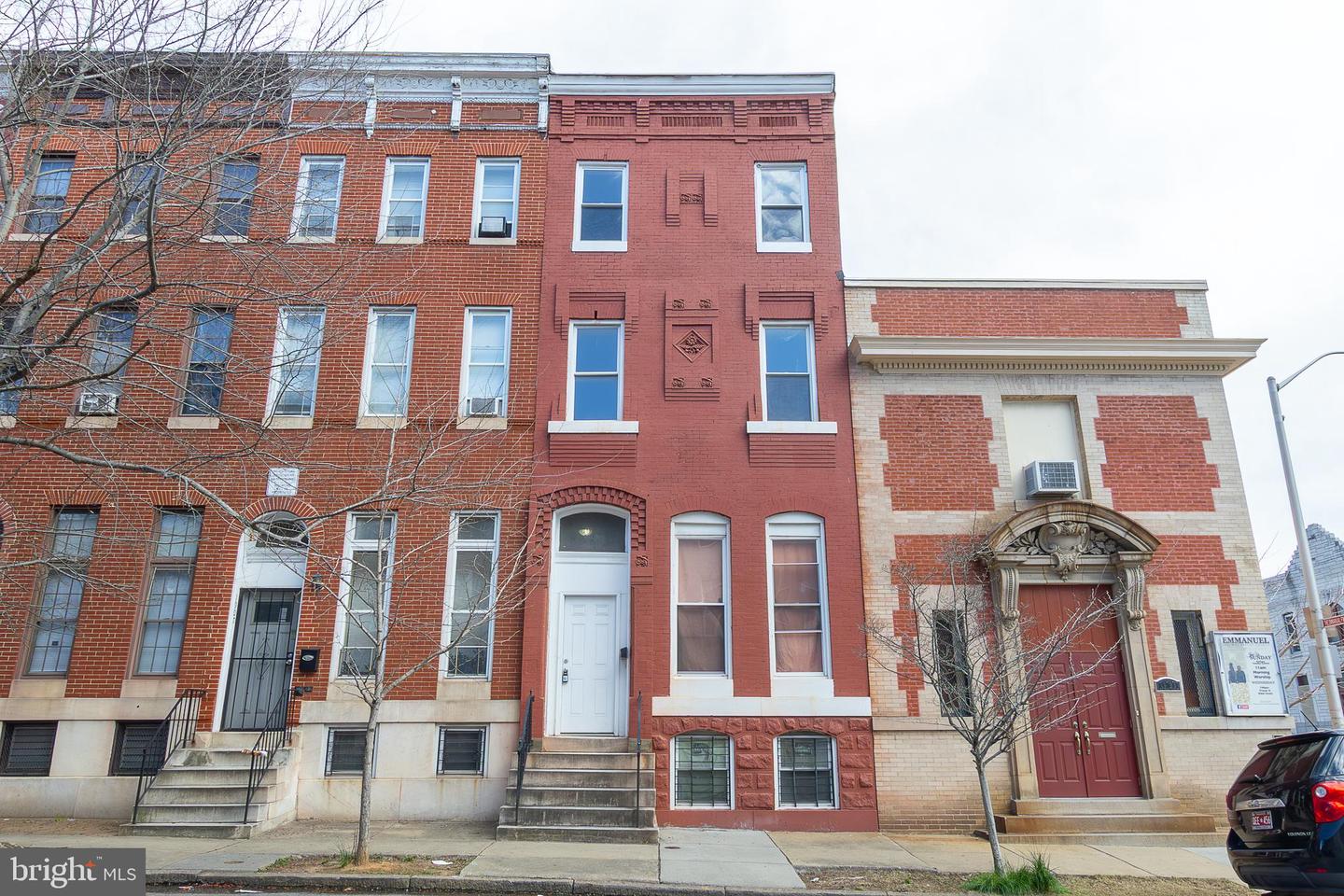 1905 Druid Hill Ave Property Photo 1