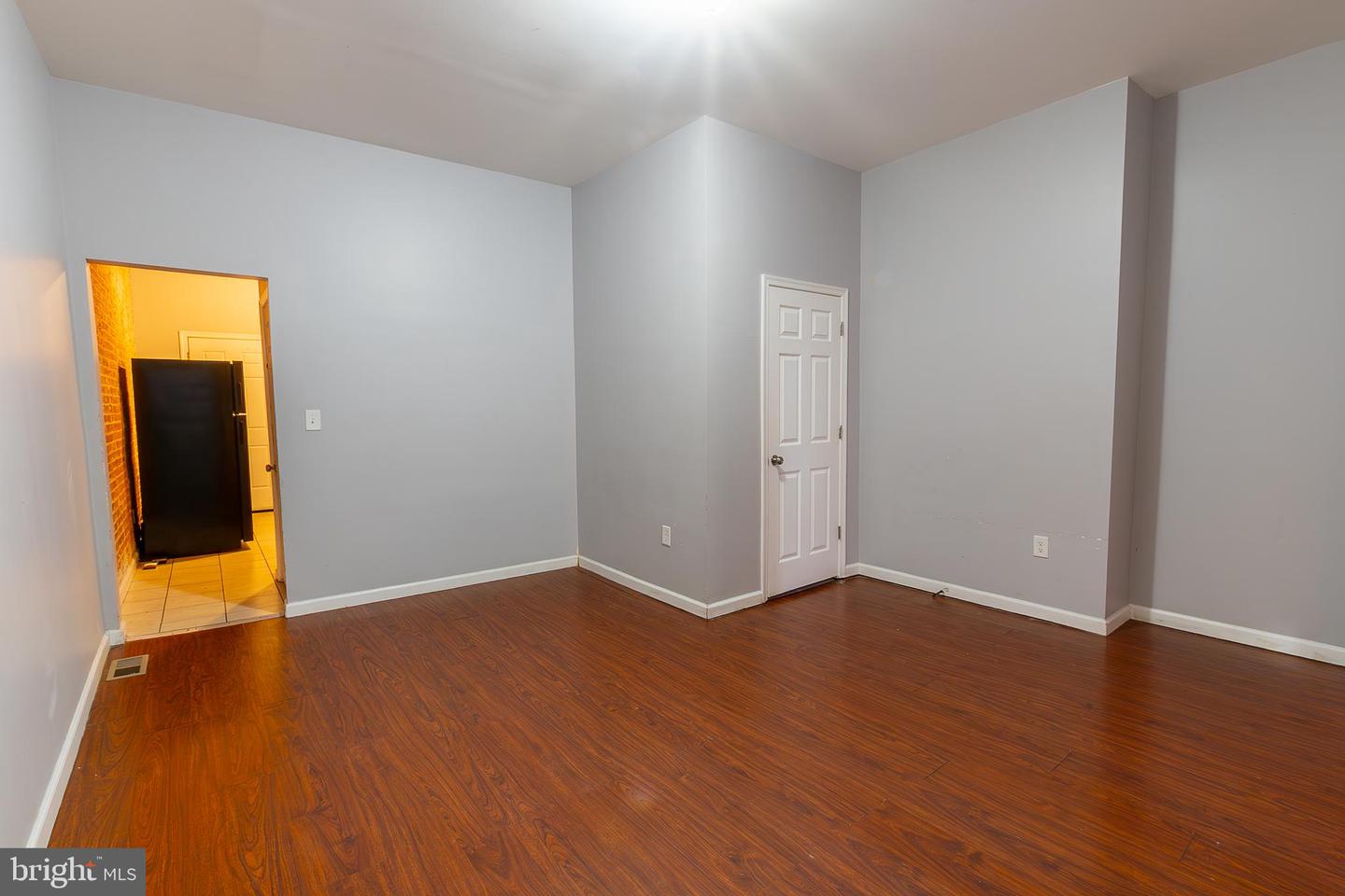 1905 Druid Hill Ave Property Photo 7