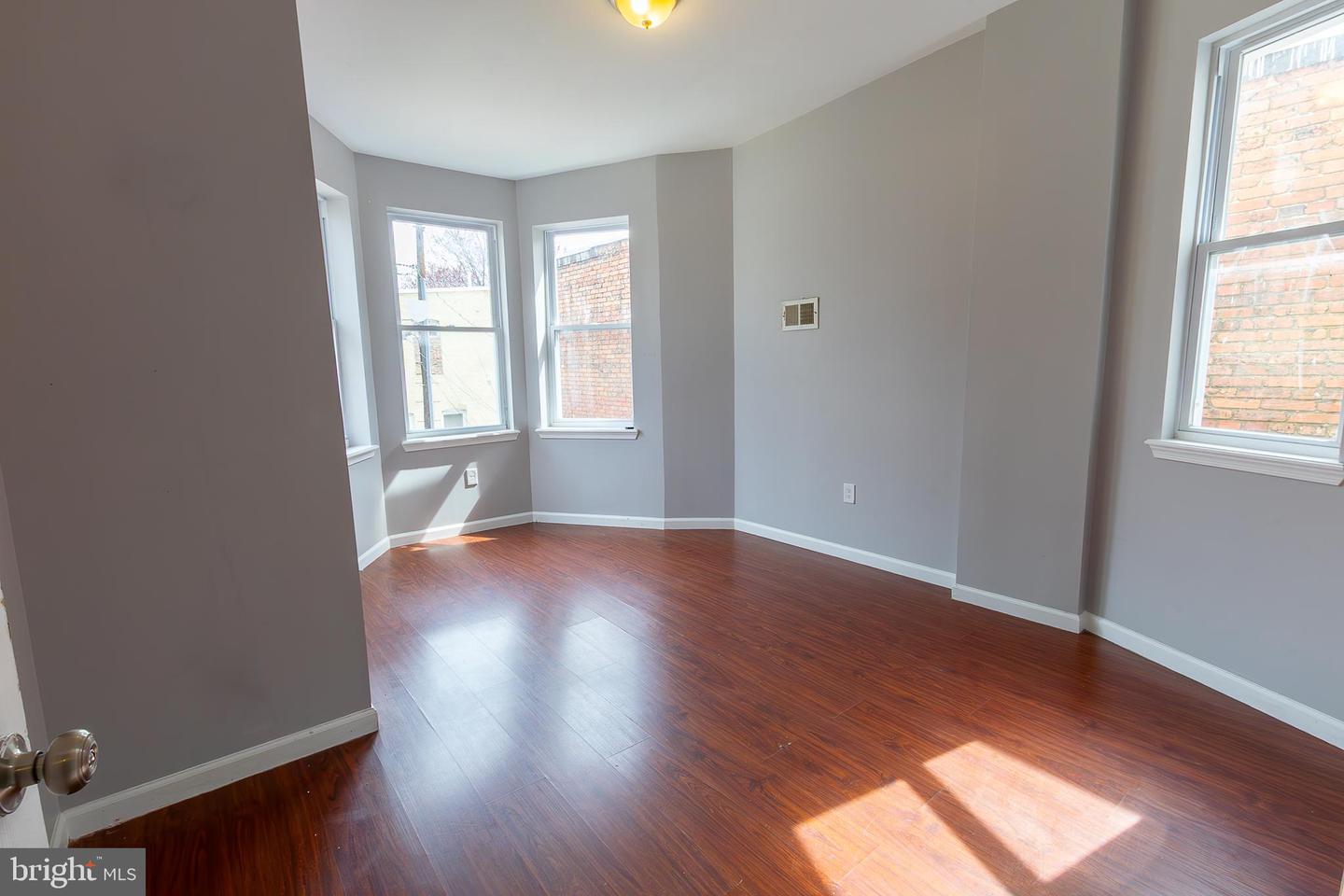 1905 Druid Hill Ave Property Photo 19