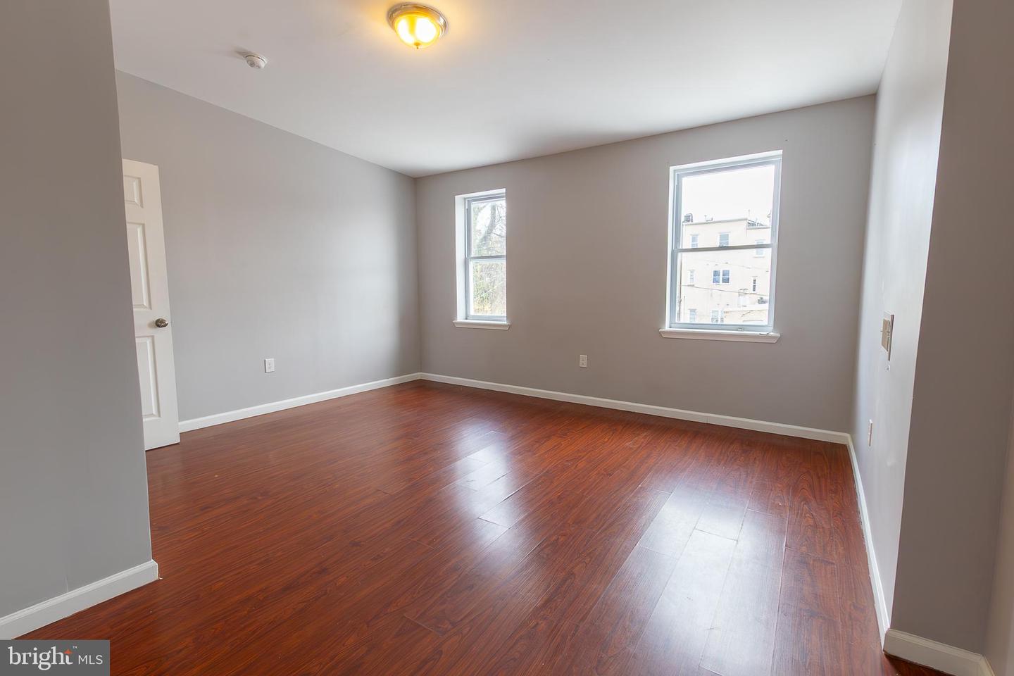 1905 Druid Hill Ave Property Photo 22