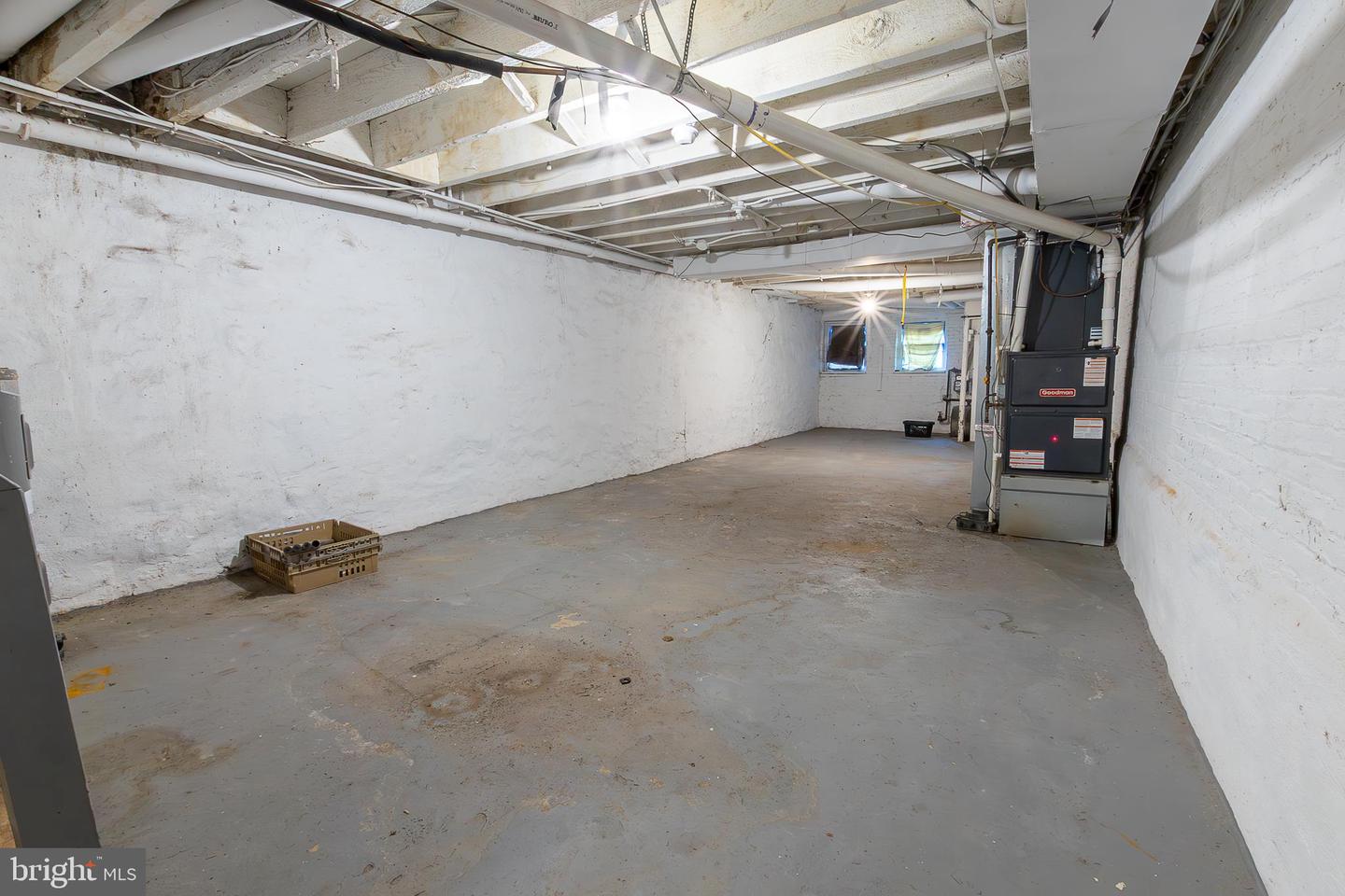 1905 Druid Hill Ave Property Photo 27