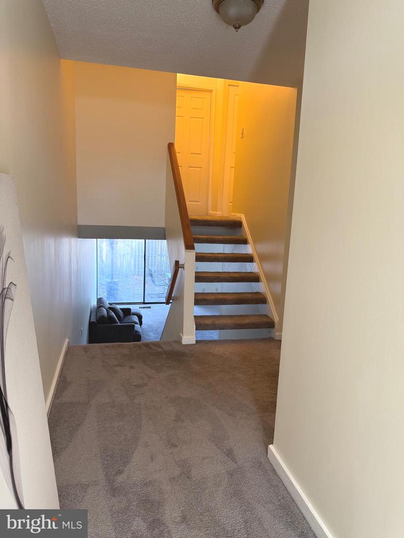 2206 Deerfern Crescent Property Photo 8
