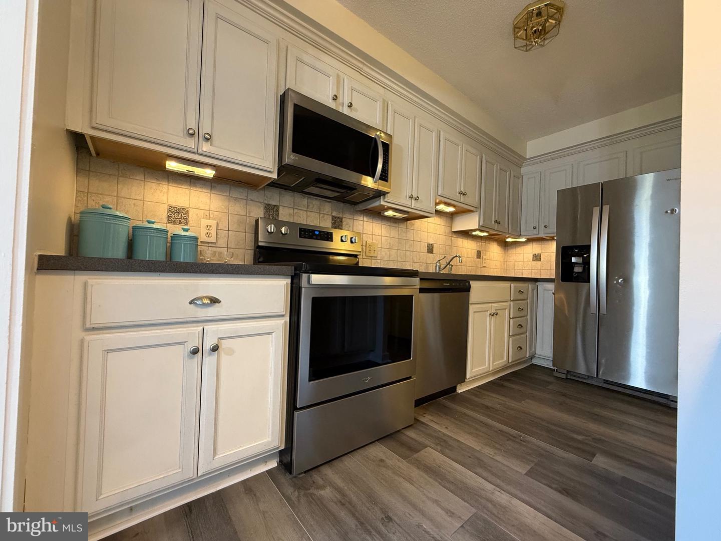 2206 Deerfern Crescent Property Photo 13
