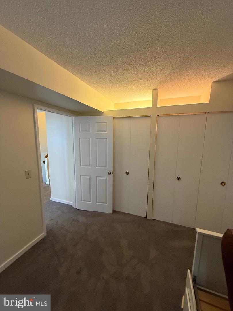 2206 Deerfern Crescent Property Photo 24
