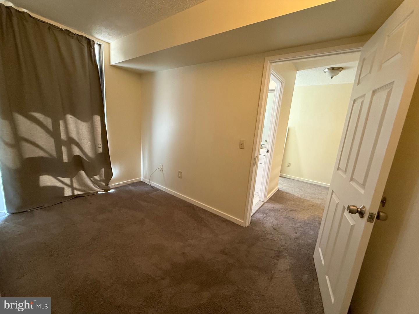 2206 Deerfern Crescent Property Photo 25