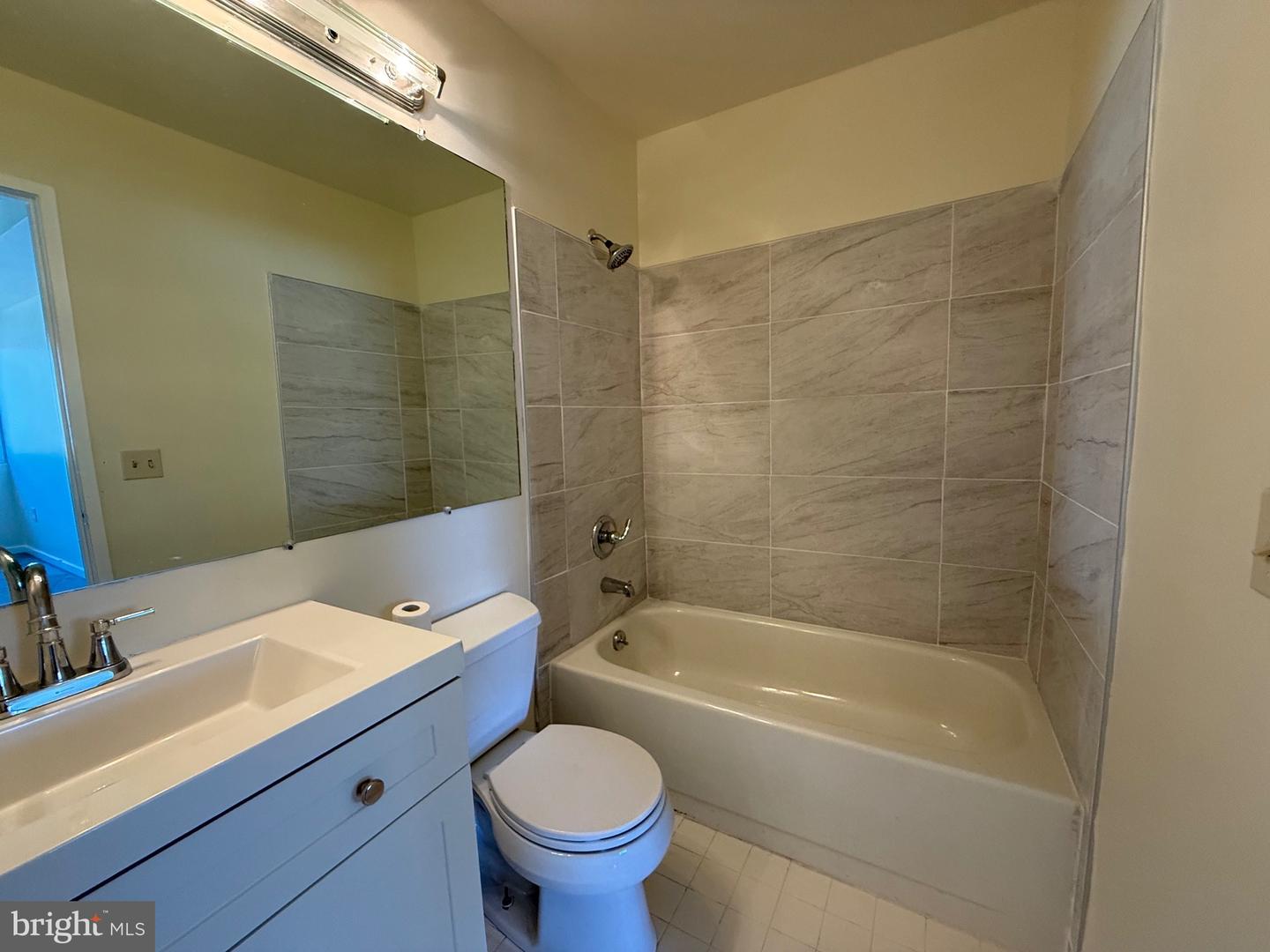 2206 Deerfern Crescent Property Photo 28