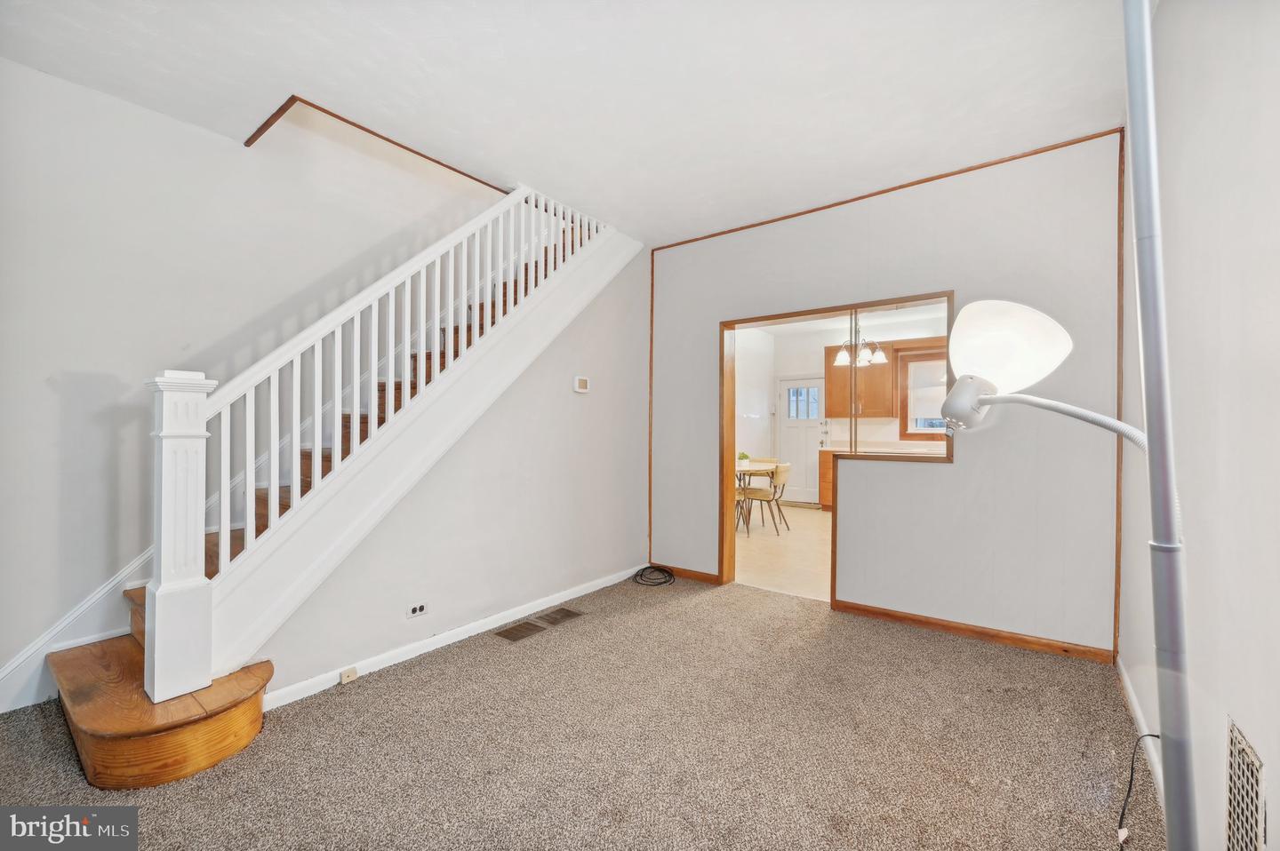 16 Ellwood Ave Property Photo 12