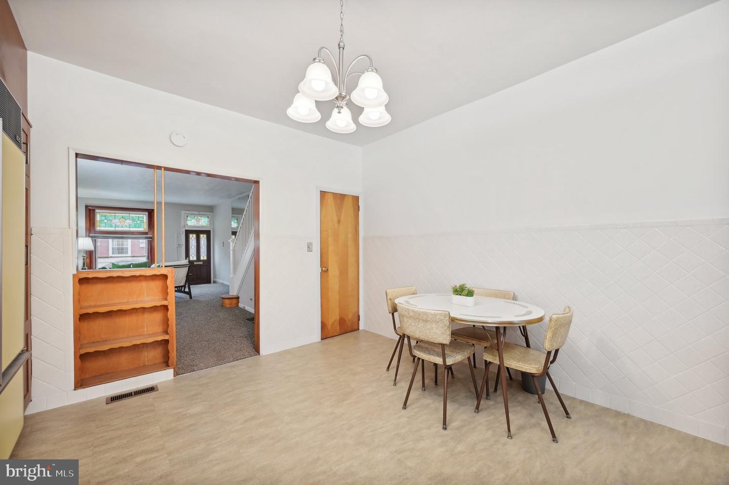 16 Ellwood Ave Property Photo 16
