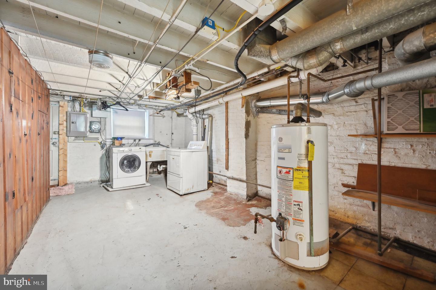 16 Ellwood Ave Property Photo 31