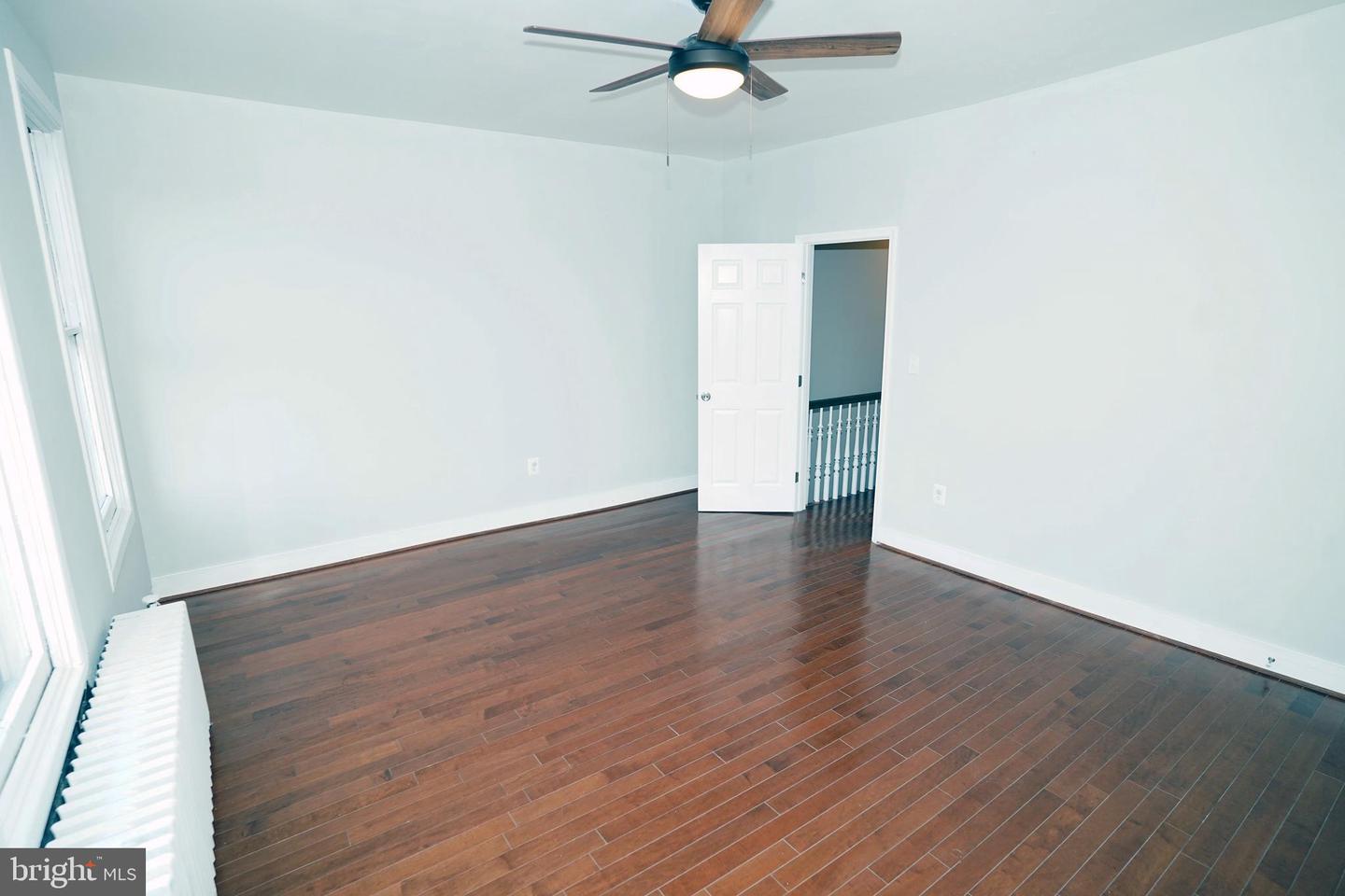 1519 W Lombard St Property Photo 7