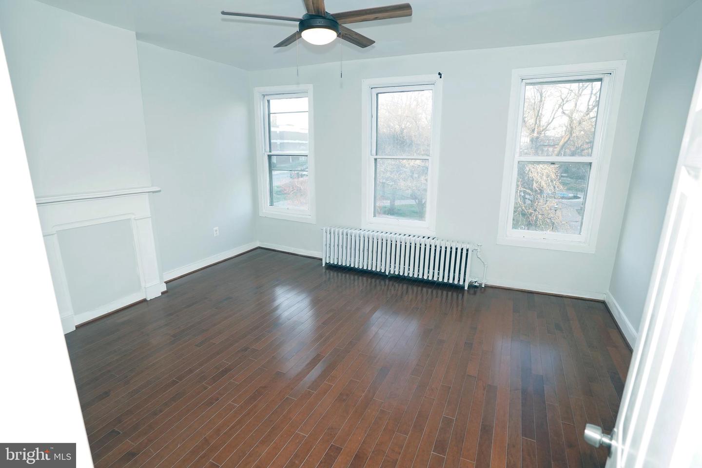 1519 W Lombard St Property Photo 8
