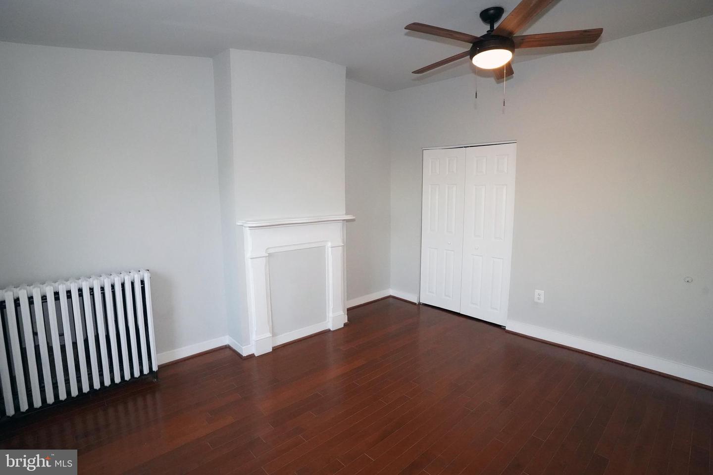 1519 W Lombard St Property Photo 12