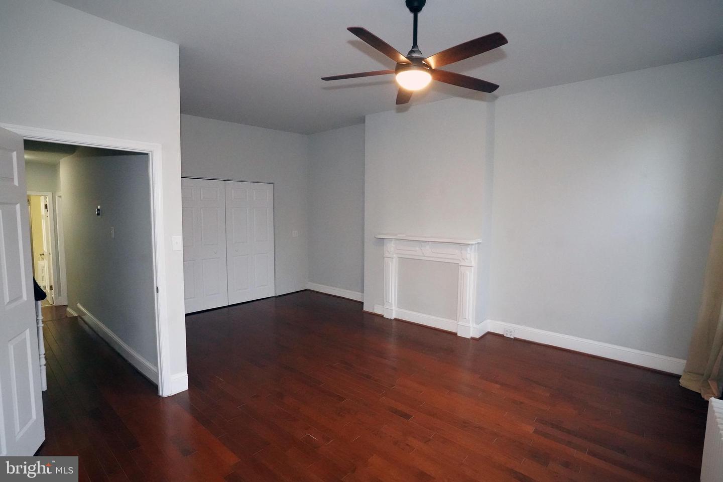 1519 W Lombard St Property Photo 16
