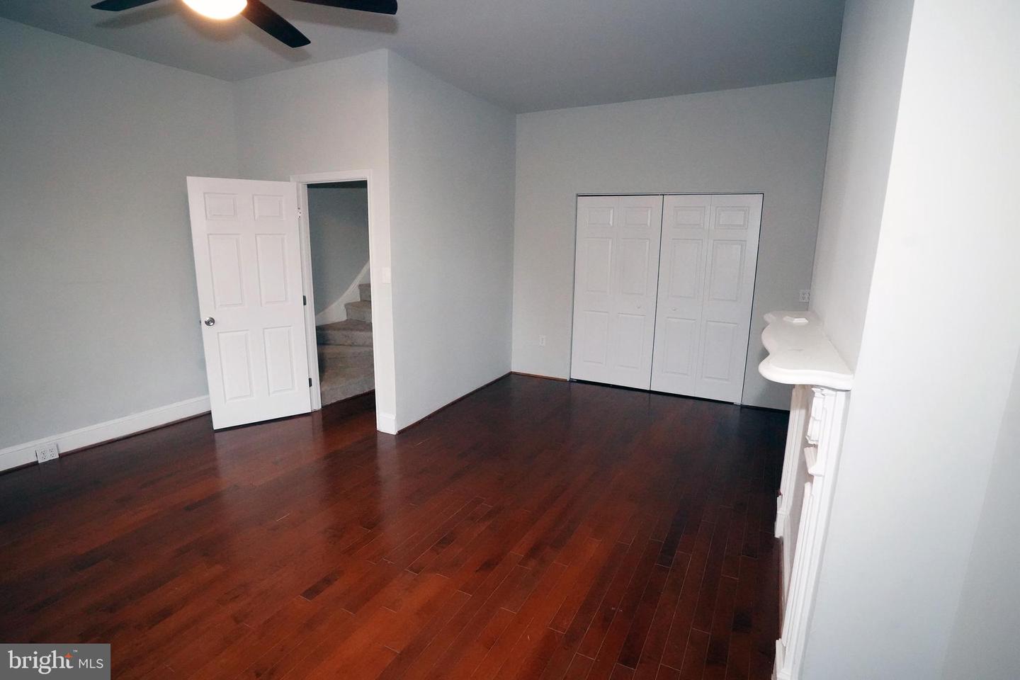 1519 W Lombard St Property Photo 17