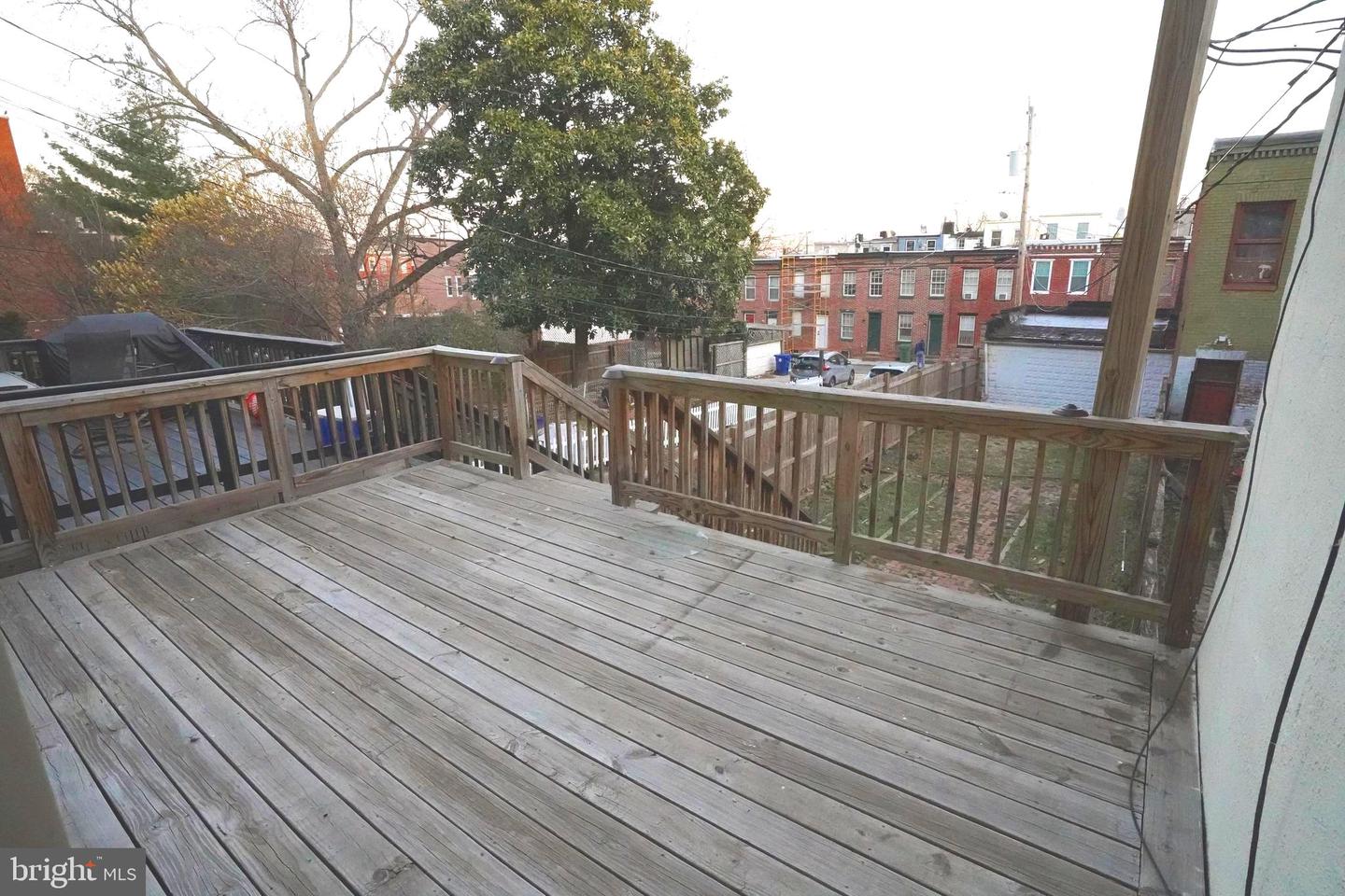1519 W Lombard St Property Photo 33