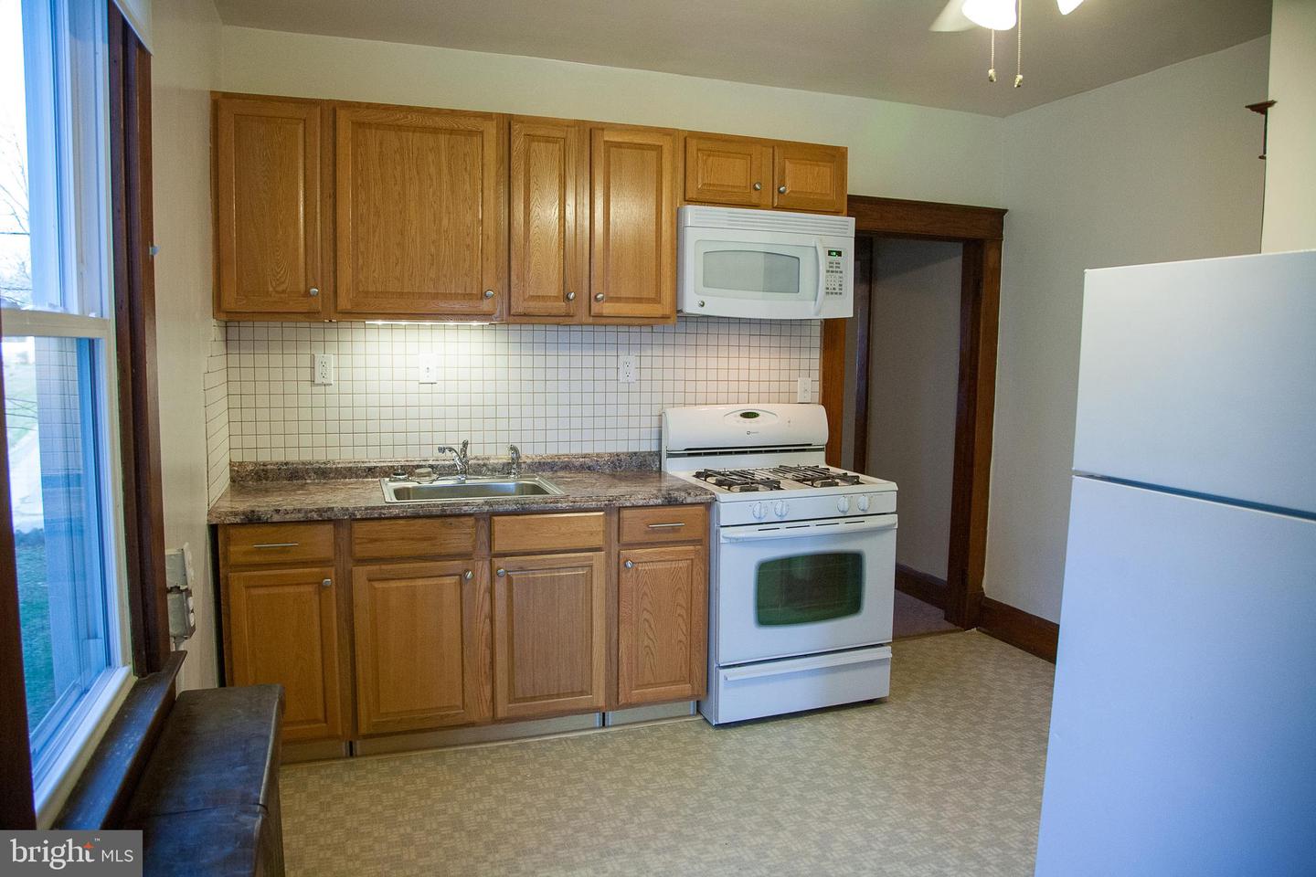 2805 Evergreen Ave Property Photo 3