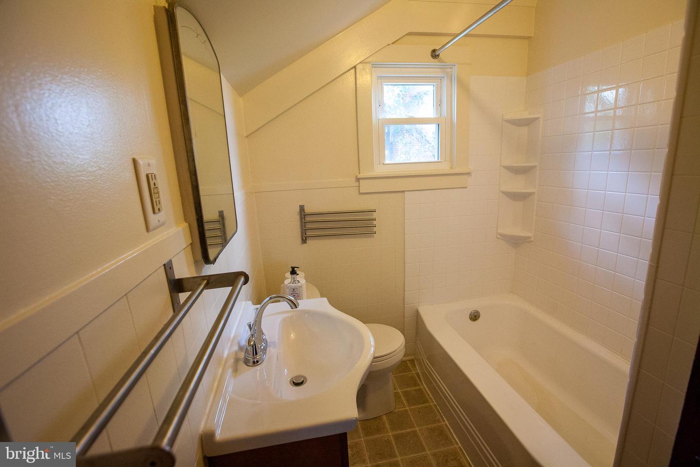 2805 Evergreen Ave Property Photo 9