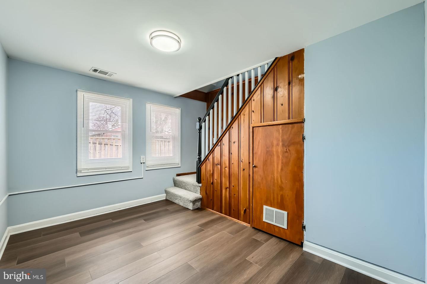 7213 Glenoak Ave Property Photo 35