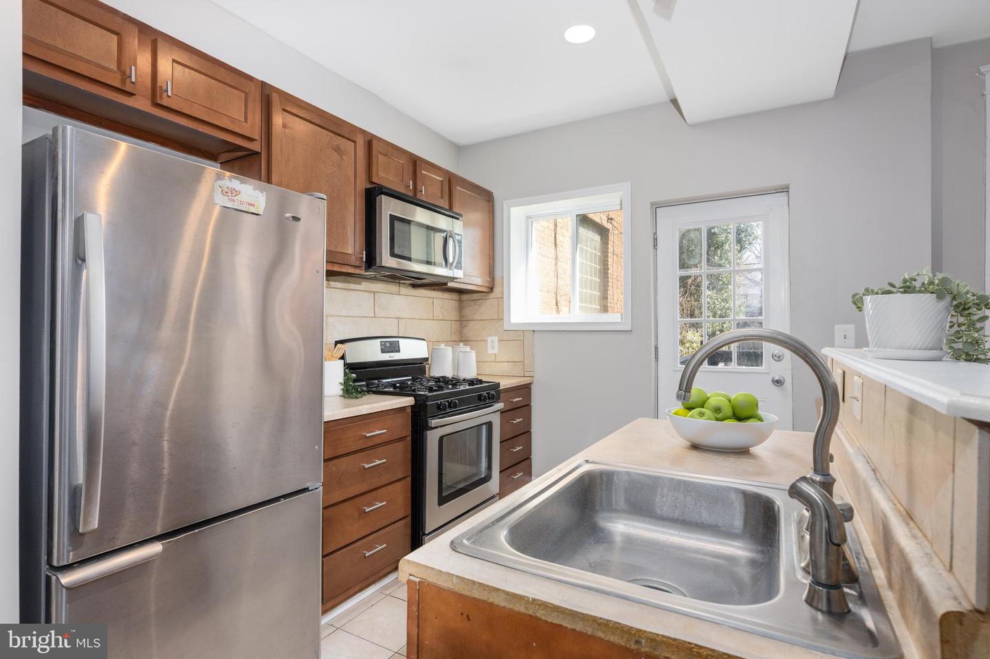 3933 Greenmount Ave Property Photo 13