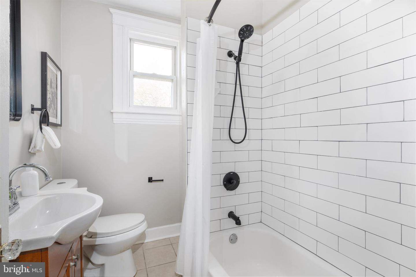 3933 Greenmount Ave Property Photo 21