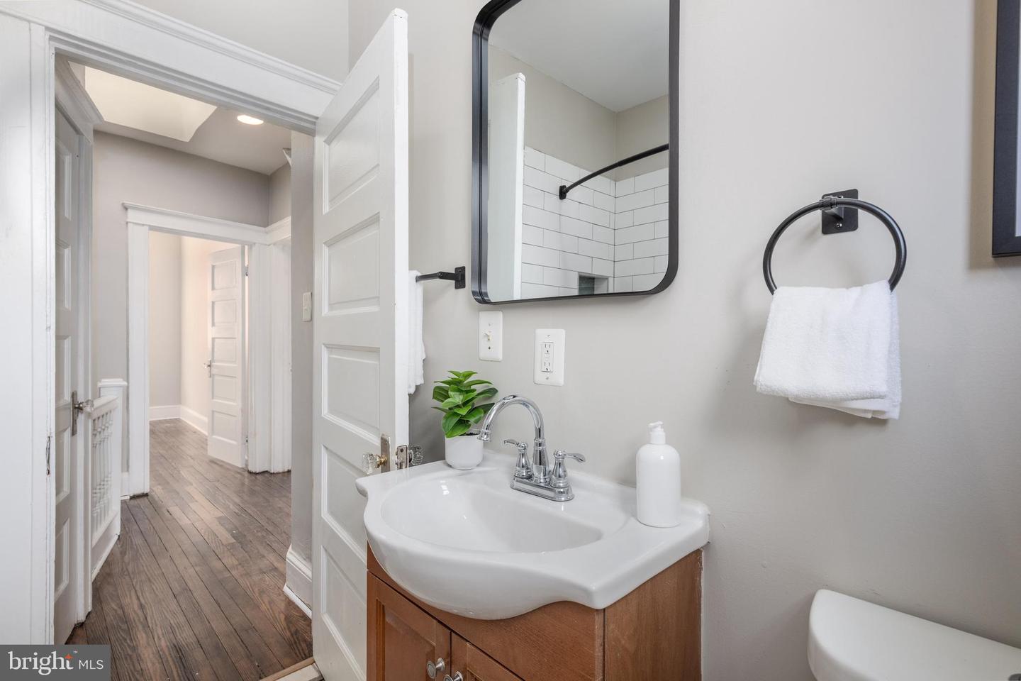 3933 Greenmount Ave Property Photo 22