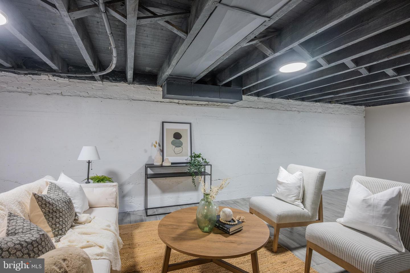 3933 Greenmount Ave Property Photo 29