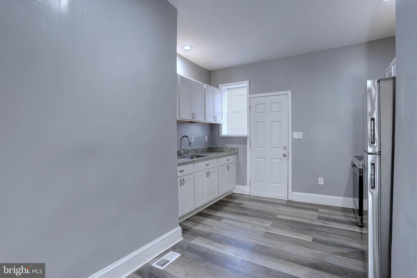 4104 Fairview Ave Property Photo 7