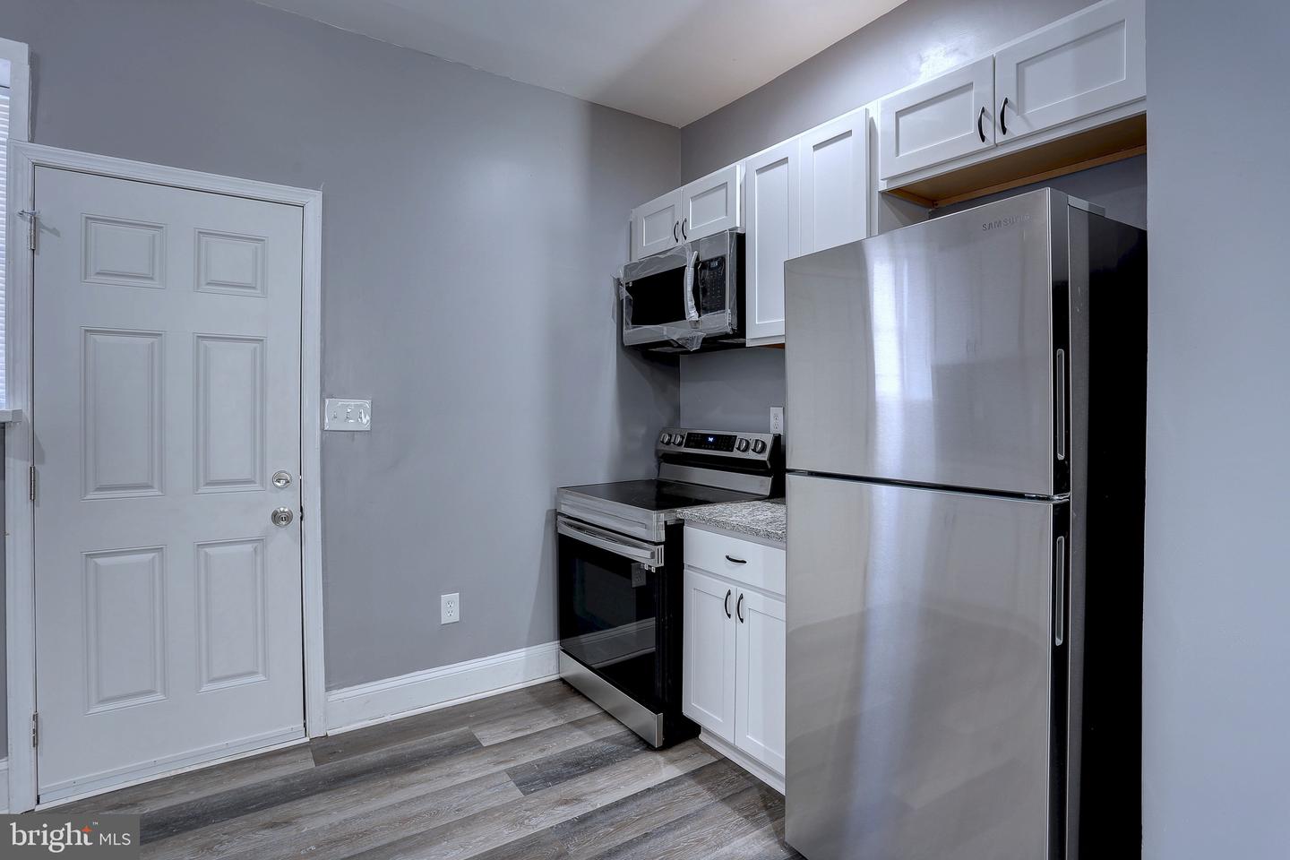 4104 Fairview Ave Property Photo 11