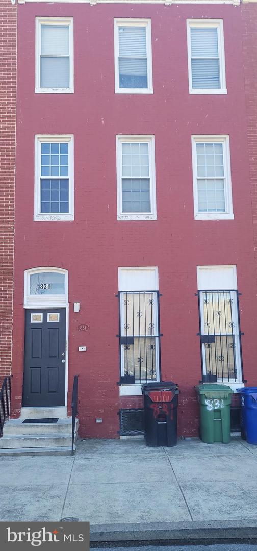 831 E Chase St Property Photo