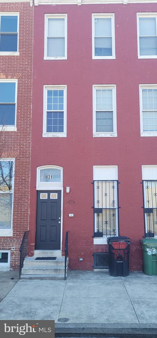 831 E Chase St Property Photo 3